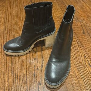 Dolce Vita Heeled Black Booties